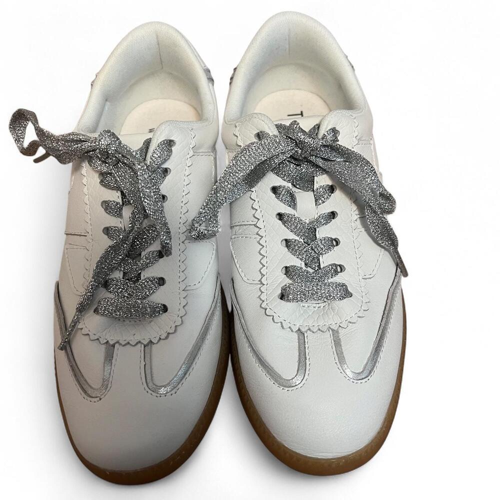 White Toms Women’s - Lace Up sneakers with silver glitter laces - Size 7